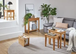 Beistelltisch 56 x 52 cm Eiche massiv braun