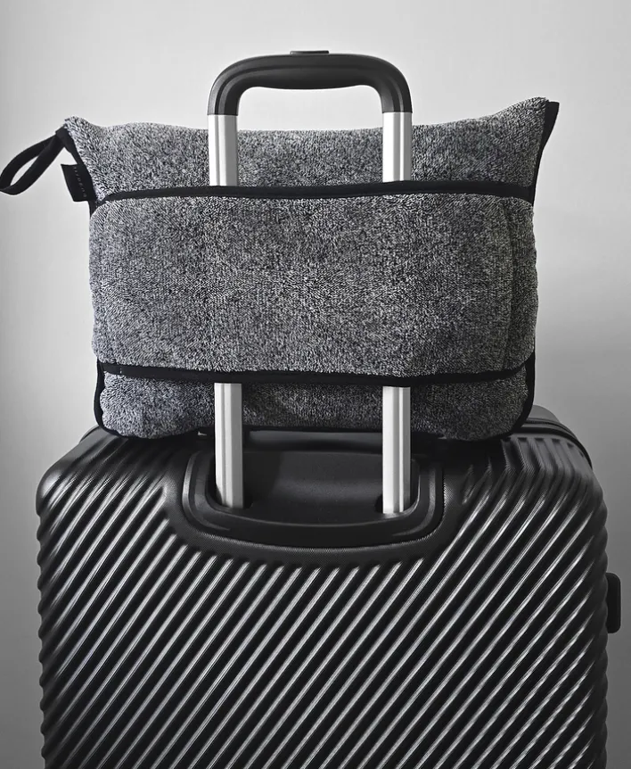 bugatti Reisedecke 130 x 150 cm grau/schwarz