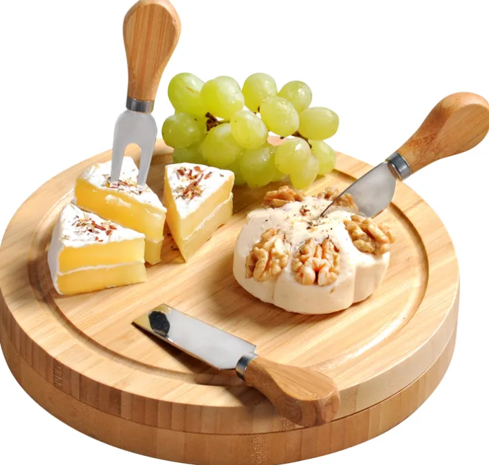 Kesper Käseschneidebrett mit Besteck Bambus, 23 x 23 x 3,6 cm