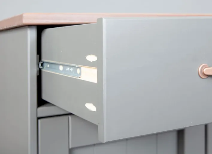 Kommode NICLAS 4.1 131x86x45 cm Massivholz grau