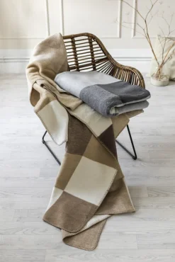 Le Chateau Wohndecke ROBIN ecru/ sand/ stein