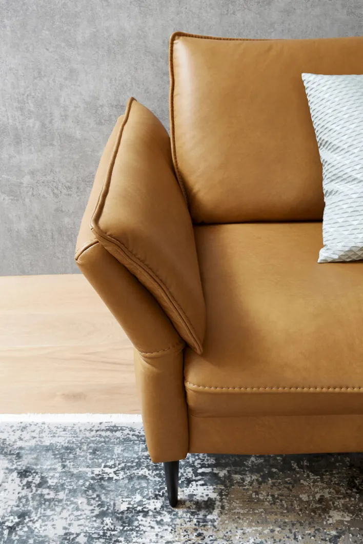 PURO Ledersofa 3-Sitzer STRASSBURG II Cloudy kurkuma