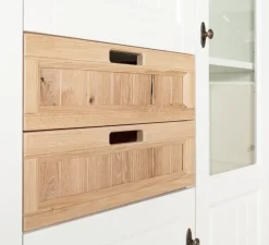 TRAUMWERKSTATT Vitrine TIVOLI 110 x 200 cm weiß matt / smoked oak