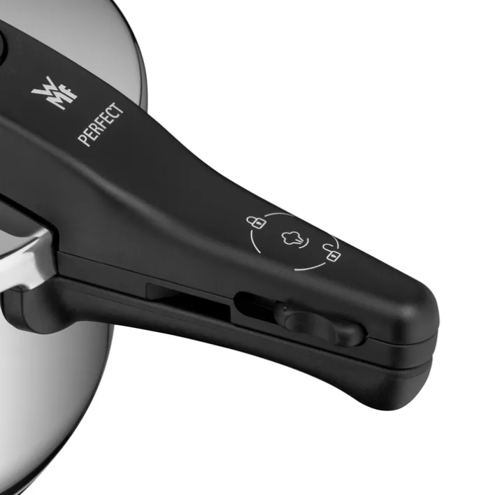 WMF Schnellkochtopf PERFECT 6500 ml silberfarbig